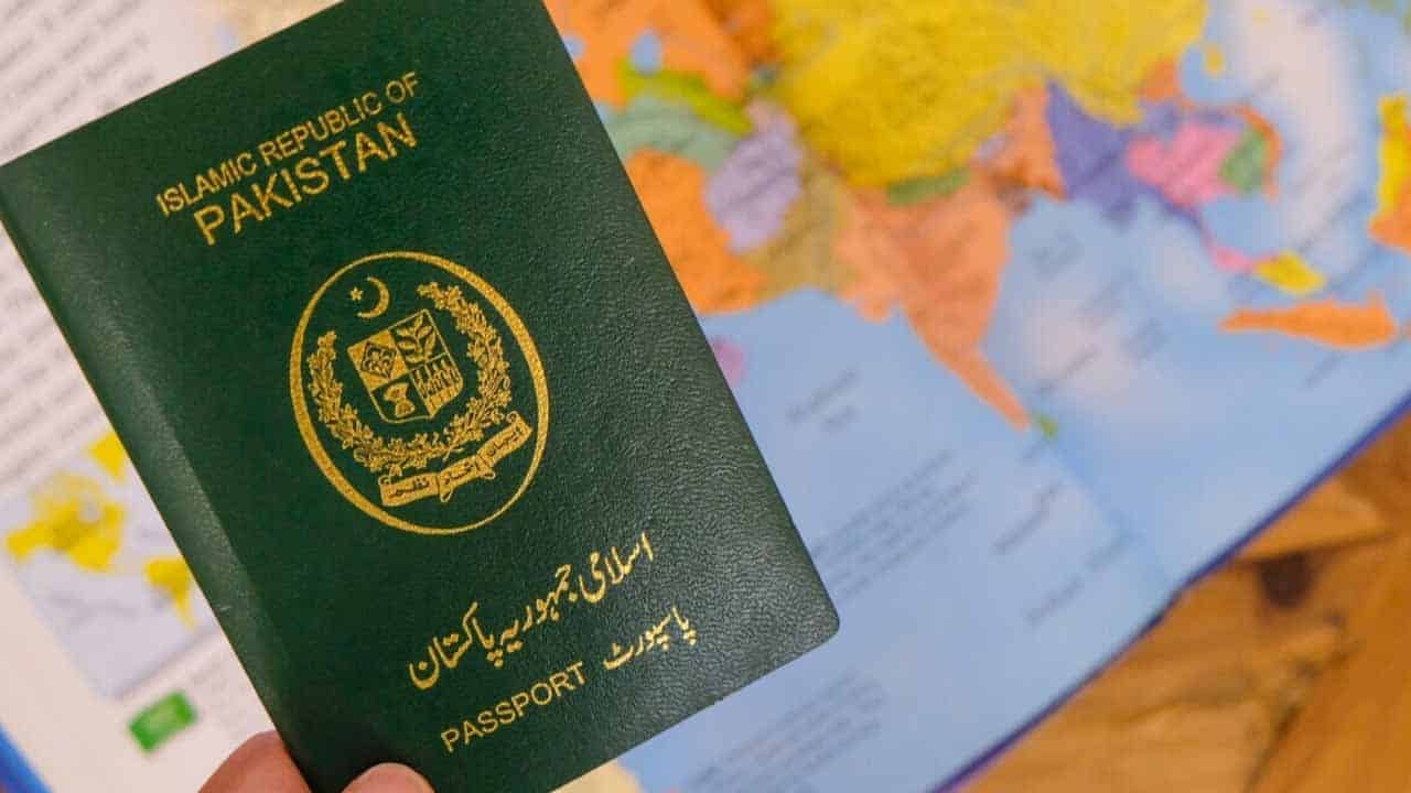 Pakistan starts online booking system for issuance of passports