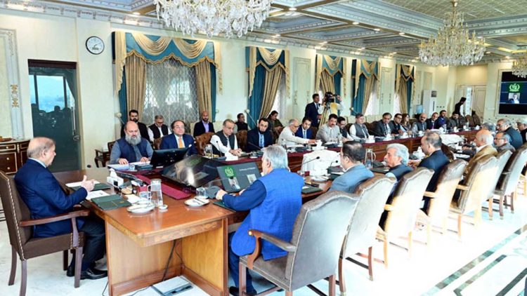 PM vows to provide all possible facilities to Chinese industrialists, investors