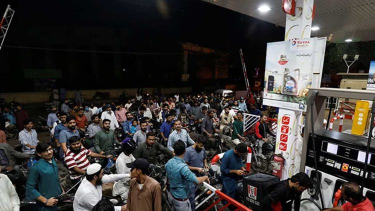 Petrol, diesel to get cheaper by up to Rs7.5 per litre