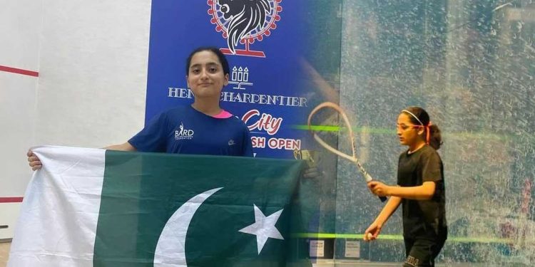 Pakistani squash player Mahnoor Ali wins gold medal in Singapore Junior Open Championship