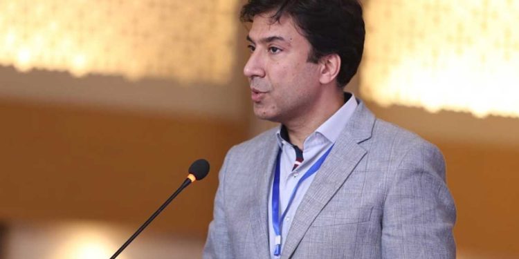 Pakistani Doctor Honored with Prestigious International Endocrinology Award