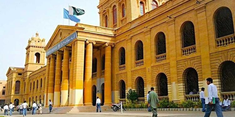 Sindh Lowers Minimum Admission Marks for Government Colleges