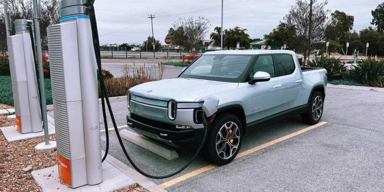 ChargePoint Introduces AI to Enhance EV Charger Reliability and Minimize Downtime