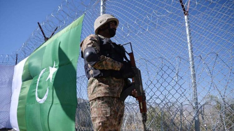 Pak Army Responds to Unprovoked Afghan Taliban Aggression at Pak-Afghan Border