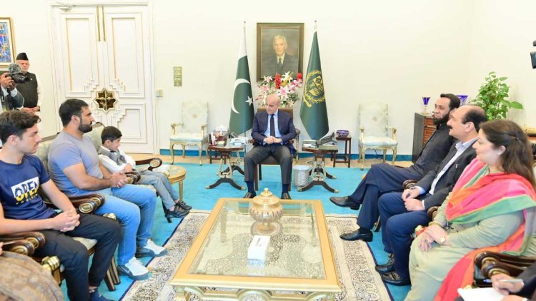 PM Shehbaz Meets 5-Year-Old Guinness World Record Holder Sufiyan Mehsood