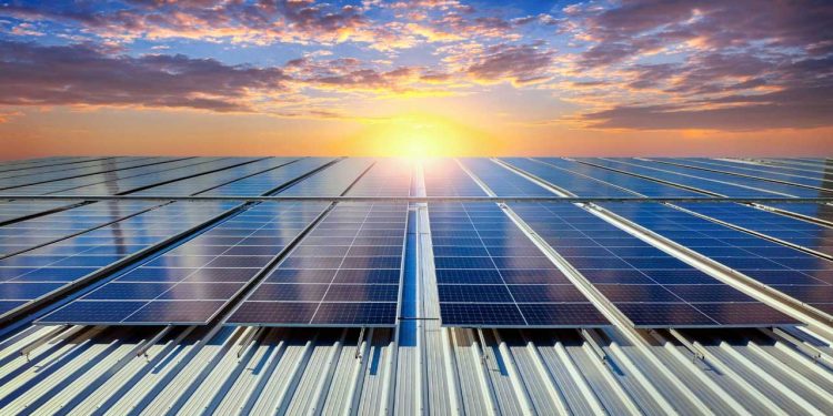 Solar Panel Prices Reach Record Low in Pakistan