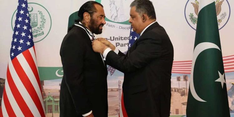 Pakistan's US Envoy Awards Congressman Al Green with Sitara-i-Khidmat