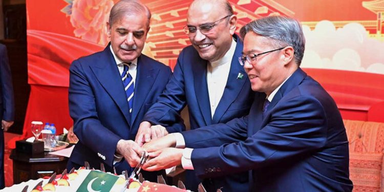 President Zardari and PM Shehbaz Sharif Extend Greetings to China on 75th Anniversary