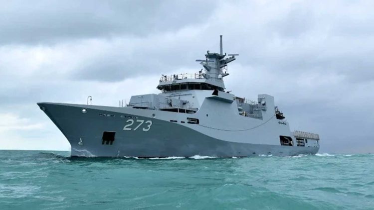 Warships Babar and Hunain to Join Pakistan Navy Fleet on Defence Day