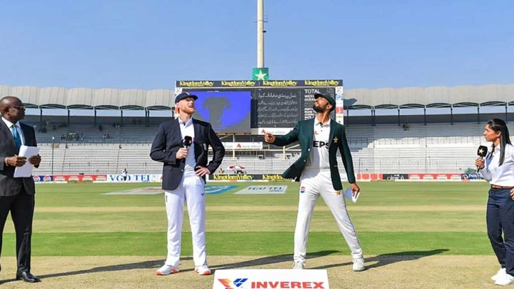 Pakistan Begins Batting Against England in 2nd Test After Winning the Toss