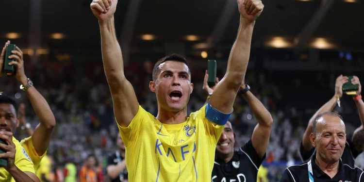 Ronaldo Dedicates Al Nassr's Winning Goal Against Al Rayyan to Late Father