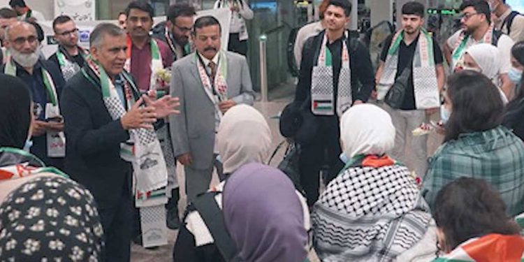 Third Batch of 26 Palestinian Students Arrives in Pakistan to Continue Medical Studies