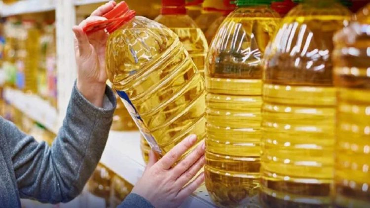 Ghee, Cooking Oil Prices Surge in Pakistan, Burdening Consumers and Small Businesses