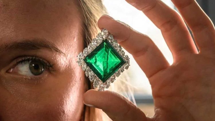 Aga Khan’s 37-Carat Emerald Sells for Nearly $9 Million, Setting New Record