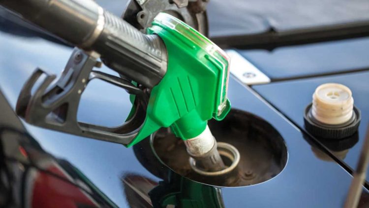 Pakistan Increases Petrol Price by Rs1.35 per Liter for Next Fortnight