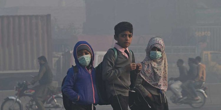 Punjab Extends School Closures Until November 24 Due to Severe Smog