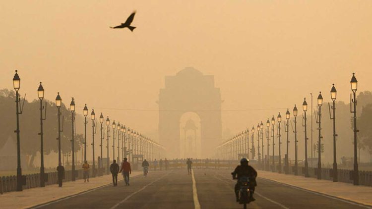 Toxic Smog Engulfs New Delhi and Lahore as Winter Approaches