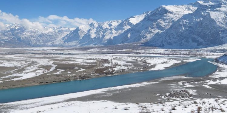 Severe Cold Grips Skardu as Snowfall Pushes Temperatures to -15°C