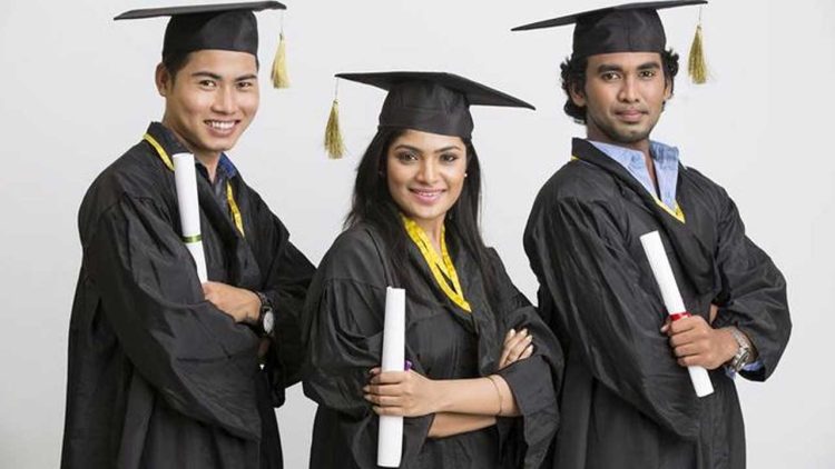 Pakistan Offers Fully Funded Scholarships to 300 Bangladeshi Students to Strengthen Bilateral Ties