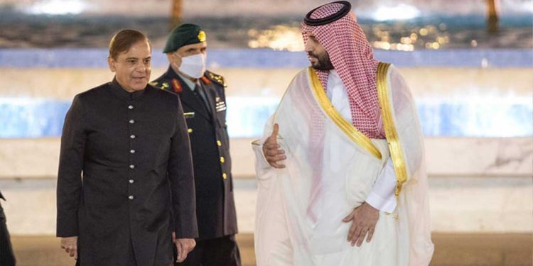 Pakistani PM, Saudi Crown Prince Agree to Strengthen Economic and Investment Ties