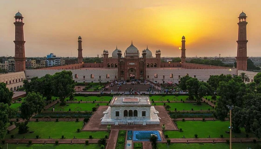 Badshahi Mosque – Lahore